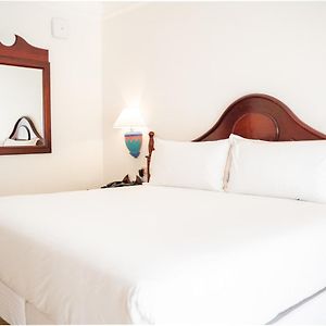 Senator Junior Suite Ocean View